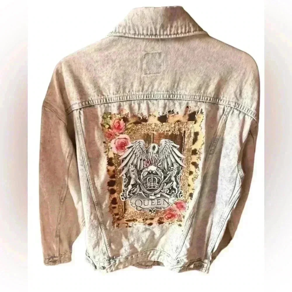 Wild Fable size‎ Small oversized custom bleached trucker jacket . NWOT. Queen